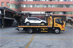 白云矿区附近汽车拖车电话