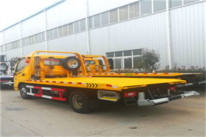 白云矿区附近拖车救援搭电