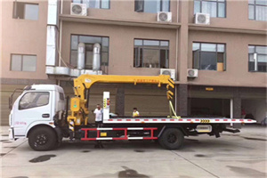 白云矿区附近汽车轮胎更换