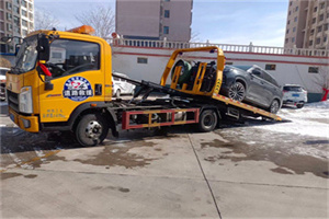 白云矿区救援拖车费用怎么算