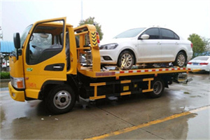 白云矿区附近拖车救援24小时服务热线